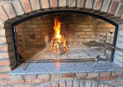 Barbekü: ortamdaki aşırı duman sorununun nasıl çözüleceği
